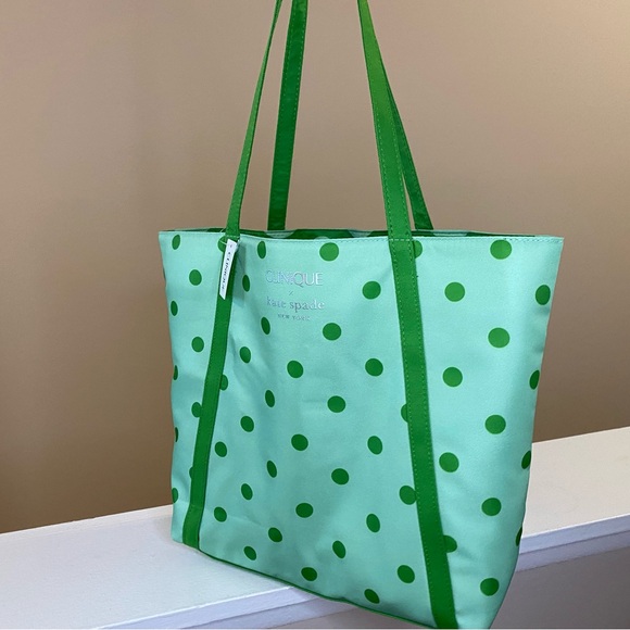 kate spade Handbags - NWT Clinique x Kate Spade "Green Dots" Shopping Shoulder Travel Tote